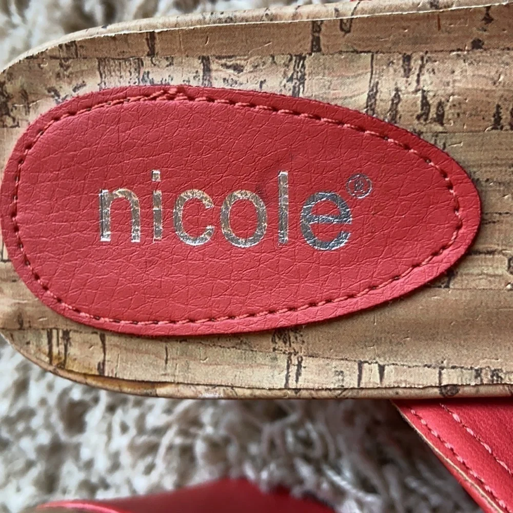 Nicole Wedge Sandal Size 9W Cork Insole in Current